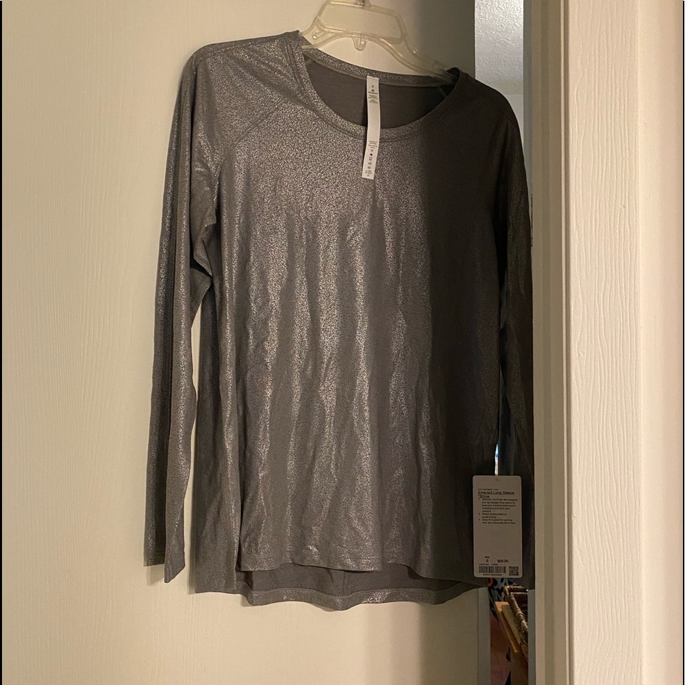 Lululemon, Emerald (Silver) long sleeve design